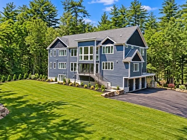 8 Mill Rd, Rowley, MA 01969