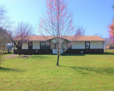 801 W Pekin Ave, Morris, OK, 74445