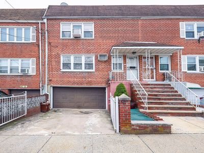 9014 Spritz Rd, Jamaica, NY, 11417