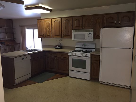 5th image of 9506 Essex St