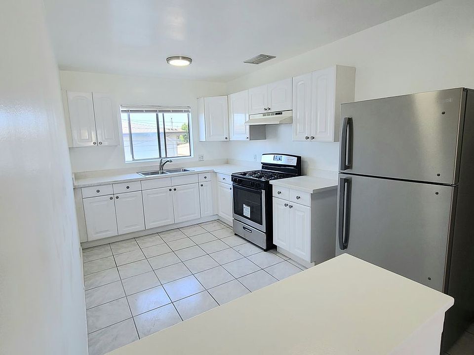 1st image of 1320 Pico Blvd APT B
