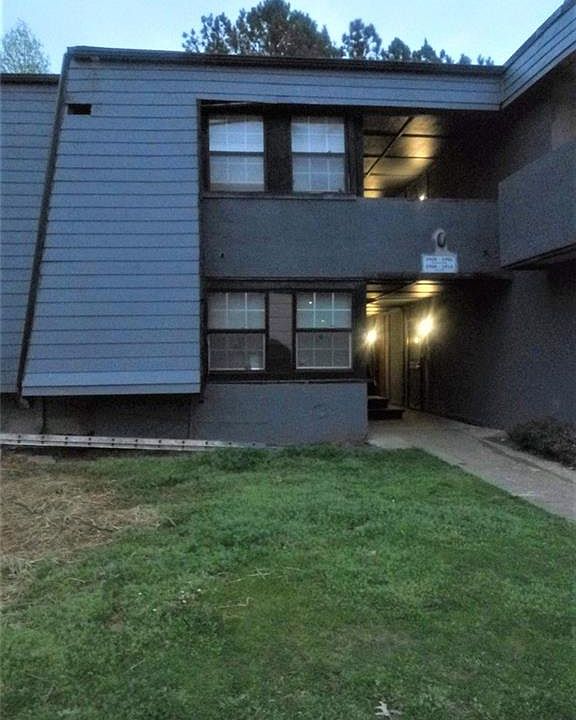 1st image of 5904 Sutcliff Sq Building C