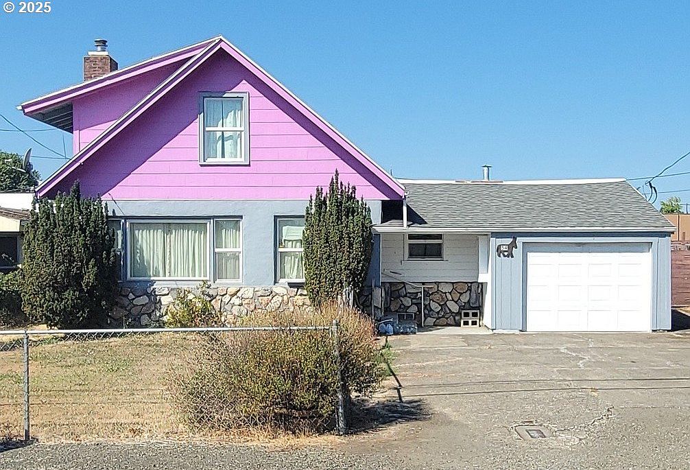 54 NW Rose St, Winston, OR 97496 | Zillow