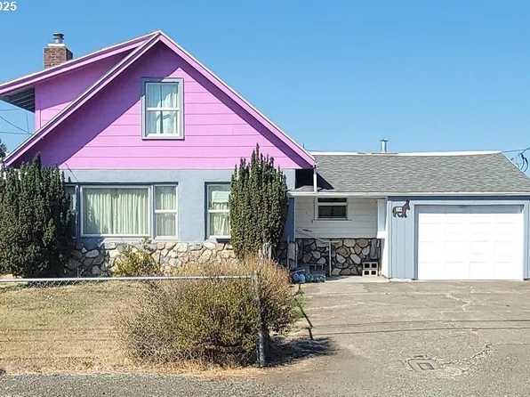 54 NW Rose St, Winston, OR 97496