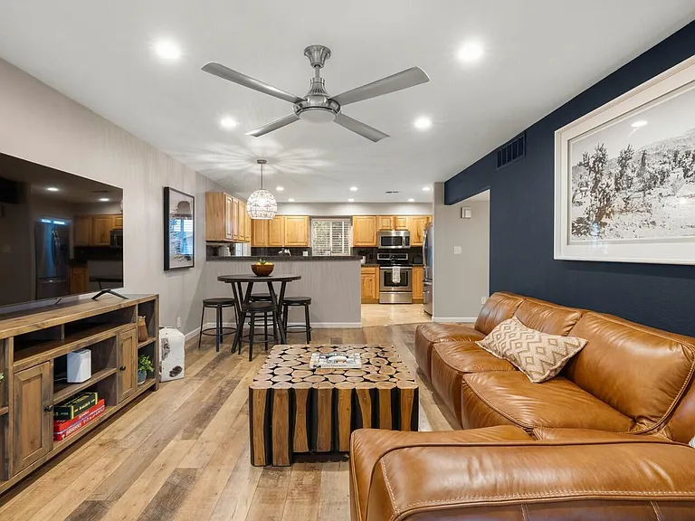 6419 E Cambridge Ave — Photo 6