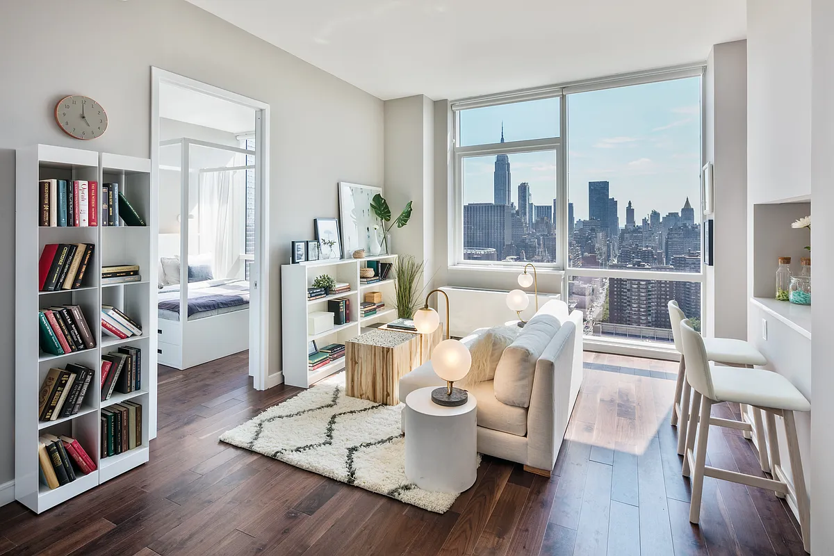 507 West 28th Street 18F