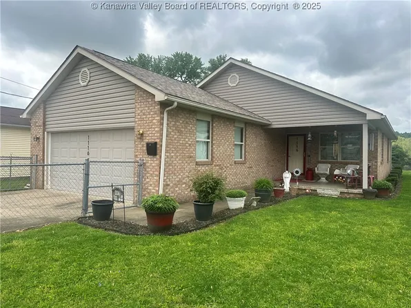 1116 Front St, Ravenswood, WV 26164