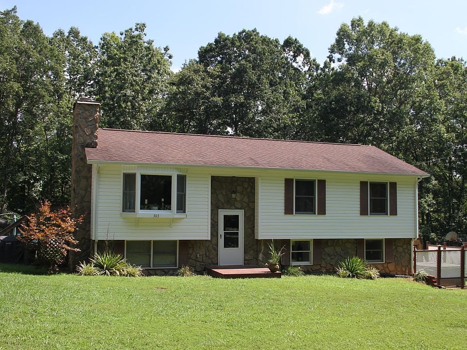 1st image of 303 Meadow Creek Dr