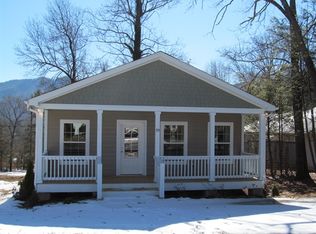 99 Taylor St, Black Mountain, NC 28711