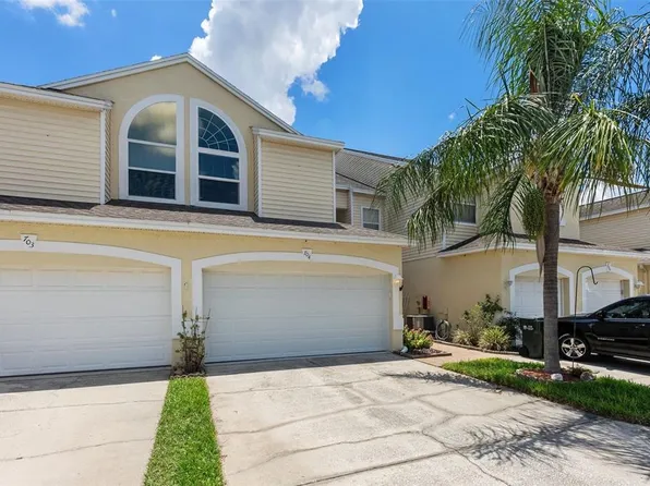 1050 Starkey Rd APT 704, Largo, FL 33771