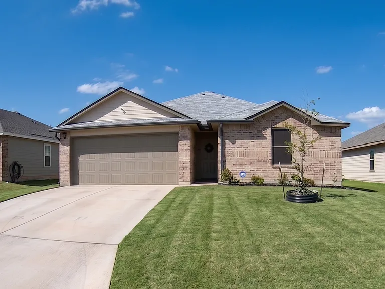 8606 Brahma Plains Rd — Photo 1