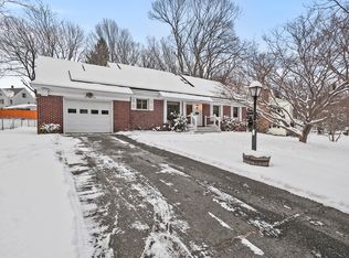 81 Fairlawn Ave, Gardner, MA 01440