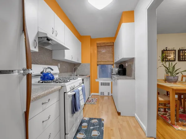 105-25 67th Avenue image 9 of 13