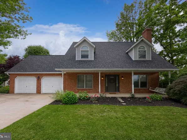 70 Dogwood Ln, Manchester, PA 17345