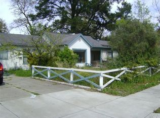 2885 W Steele Ln, Santa Rosa, CA 95403