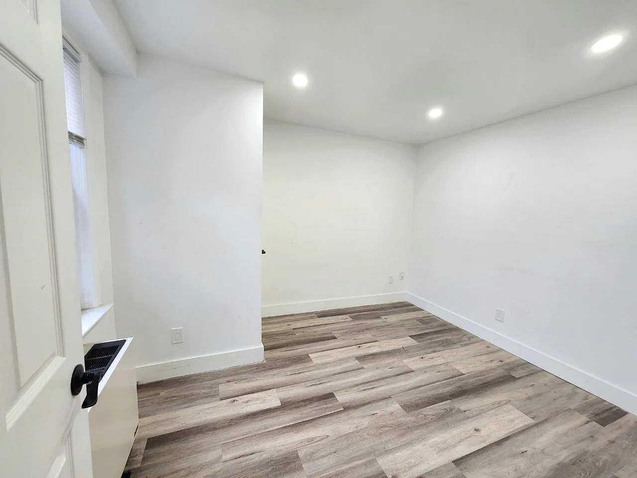 2 bed, 850 sqft, $2,250 — Photo 3