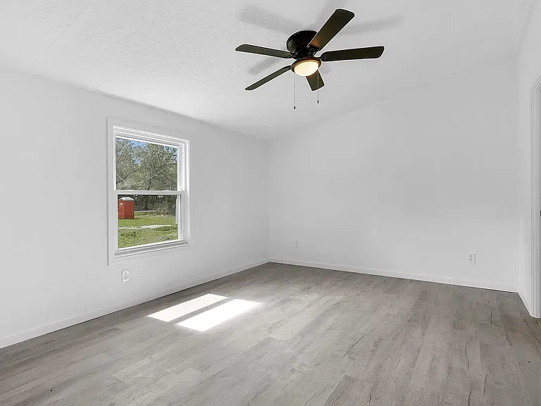 1412 Century Cir — Photo 8