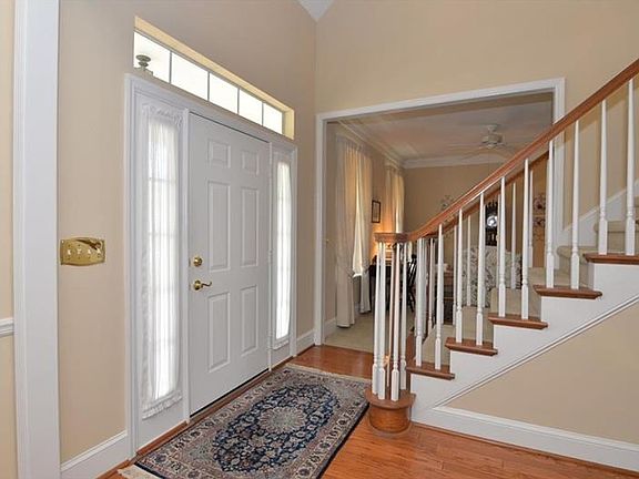 2nd image of 8325 Amber Oak Dr