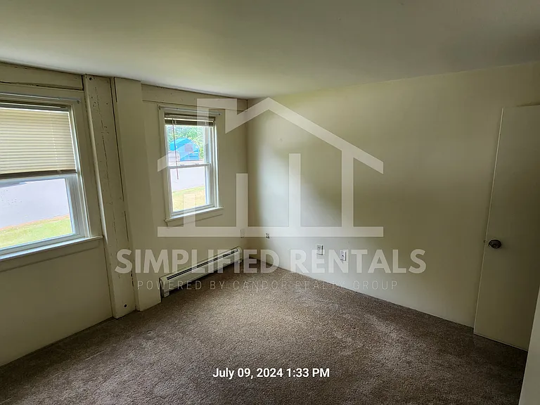 Sofield Apartments — Photo 13