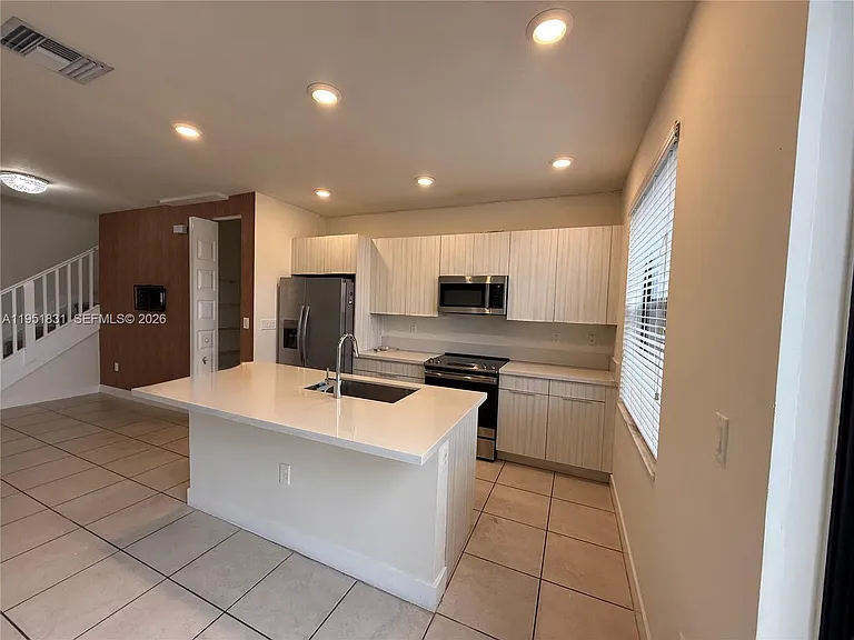 9113 NW 159th St #9113 — Photo 10
