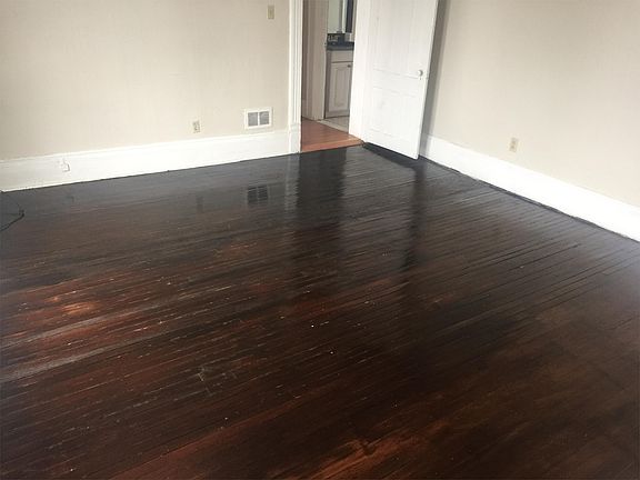 5th image of 227 Sedgwick St #2