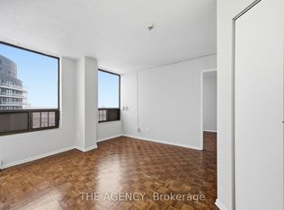 2360 Dundas St W #2719B, Toronto, ON M6P 4B2