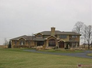 5449 Meese Rd, Louisville, OH 44641