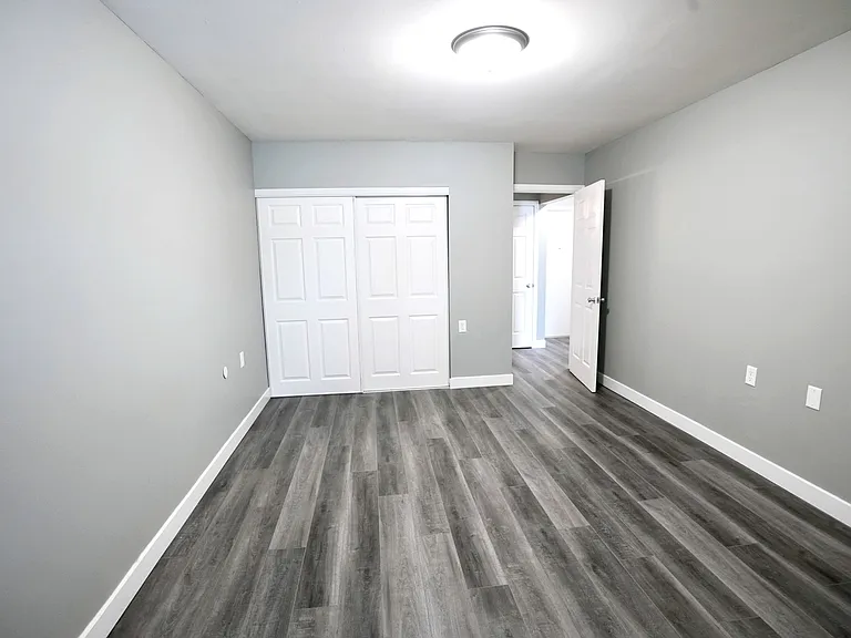 1102 Salem Ave #3D — Photo 10