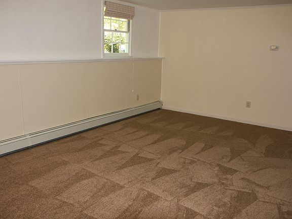5th image of 172 Calhoun St