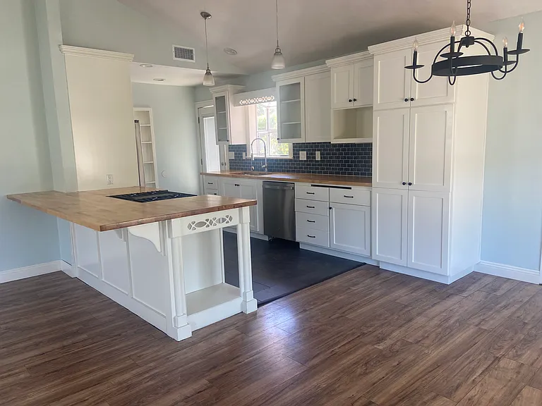285 Shasta St — Photo 11