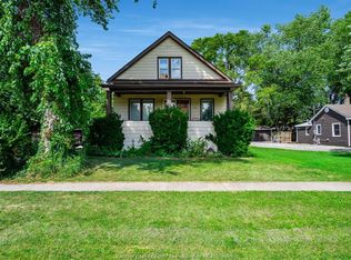 115 Maple Ave, Lasalle, ON N9J 1N7