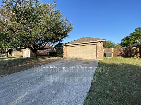 2nd image of 308 Willowstone Trl
