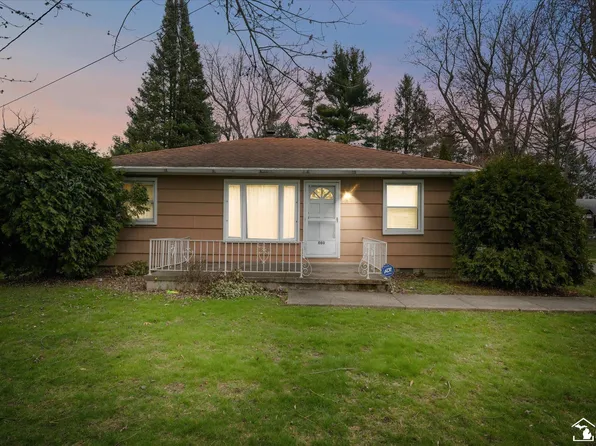 660 Orchard St, Temperance, MI 48182