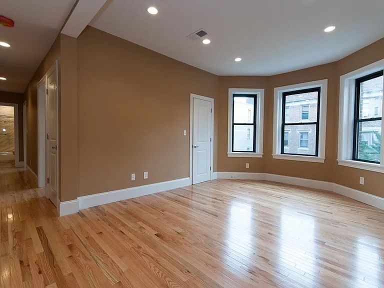 6 Lothian Rd #3 — Photo 8