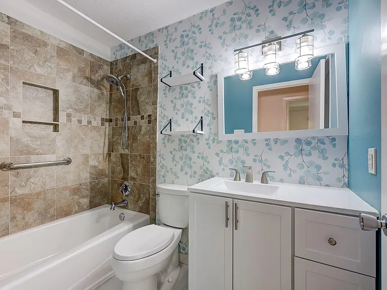 7120 Carwill Dr — Photo 16
