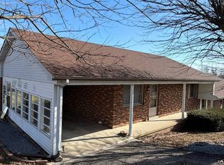 103 John St, Stanford, KY 40484