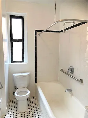 Rented by SimplyBetter Apartment Homes | media 6