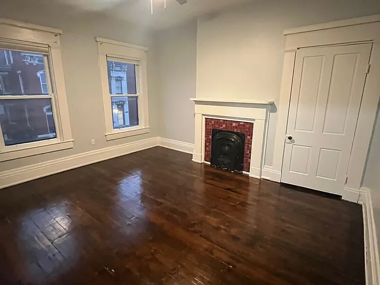 818 Main St — Photo 30