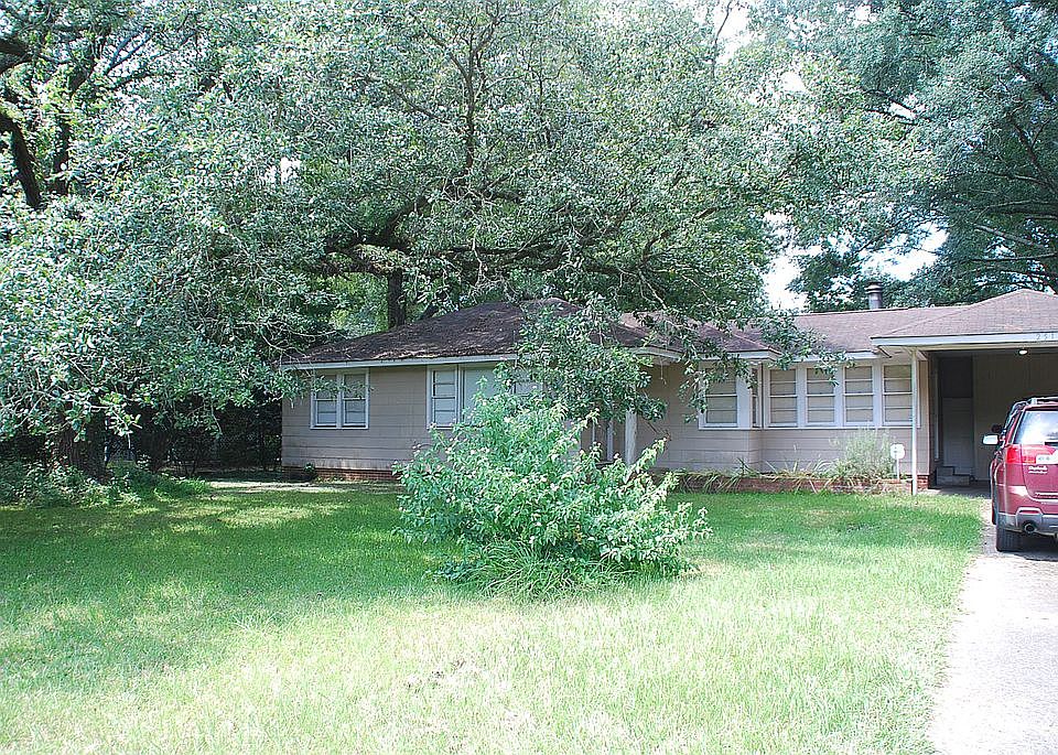 1st image of 2519 N Magnolia Dr