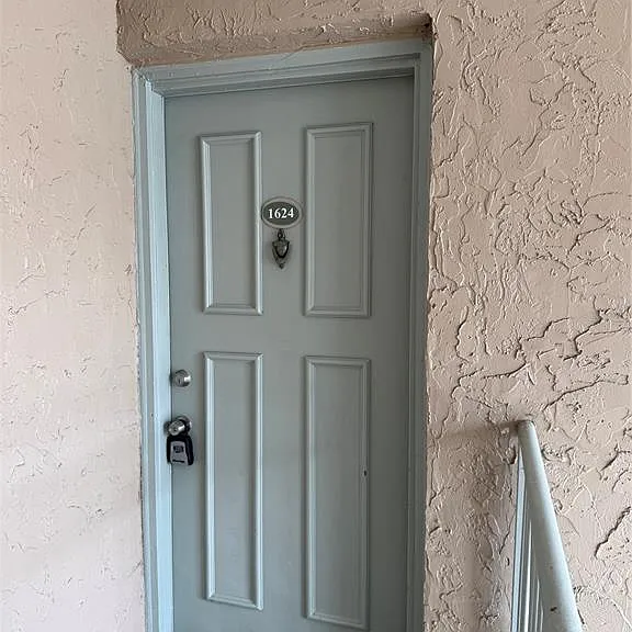 7210 N Manhattan Ave #1624 — Photo 23