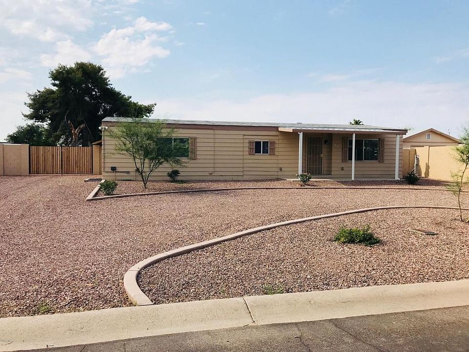 1st image of 3707 W Ross Ave