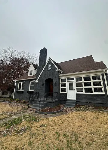 1211 N Nashville Ave Photo 1