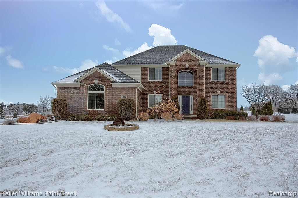 5585 Lakeview Dr, Almont, MI 48003 Zillow