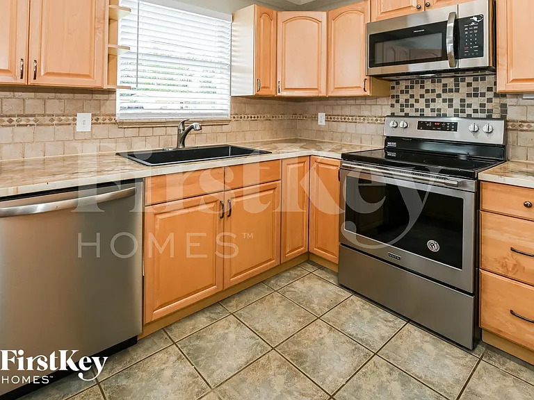 10847 Dulawan Dr — Photo 7