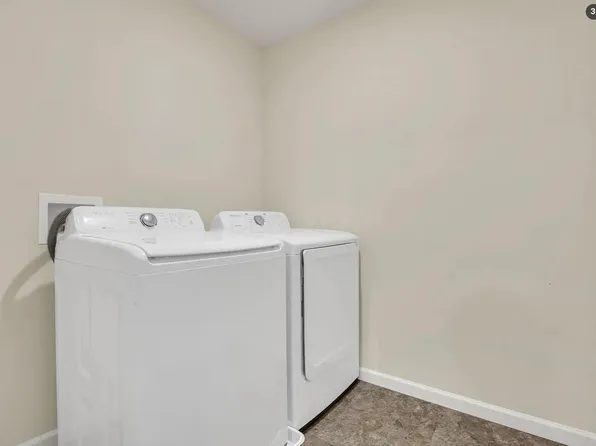 5217 Linton St, Ashville, OH 43103