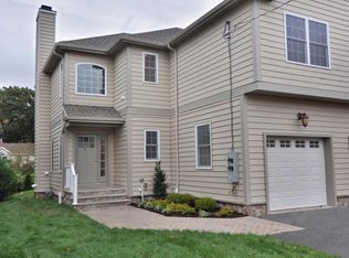 9B Orchard St, Millburn, NJ 07041