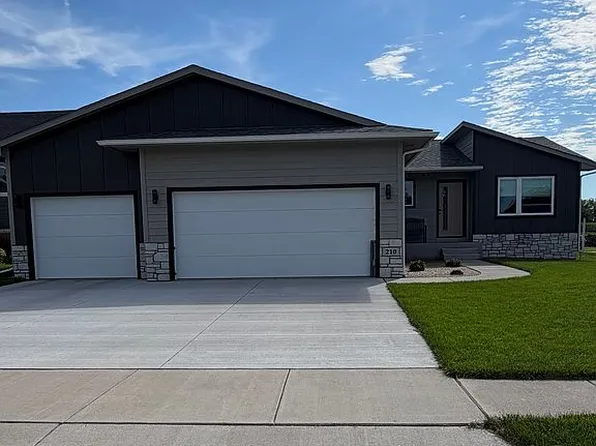 210 N Everest Ave, Tea, SD 57064