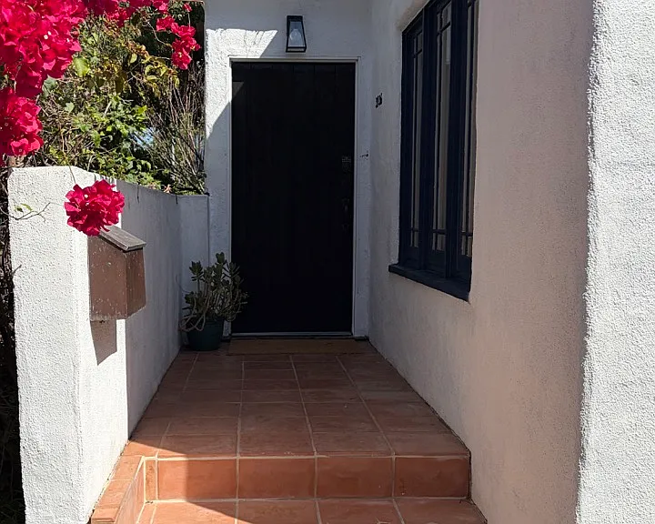 3936 Beethoven St — Photo 3