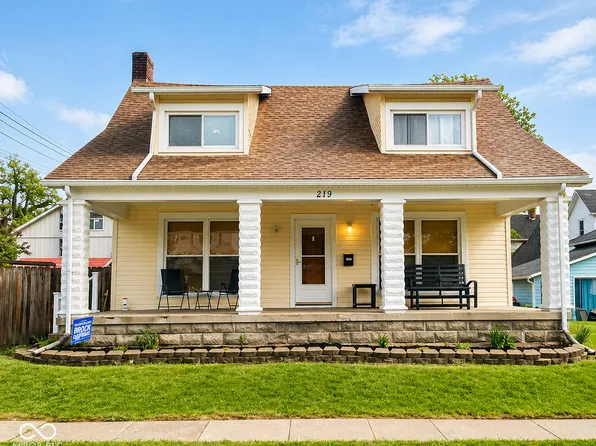 219 Brown St, Winchester, IN 47394