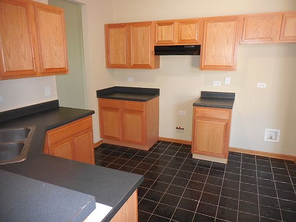 3rd image of 18531 S Dearborn Ct